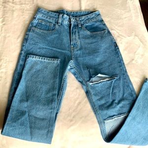 High Wasted blue jeans!